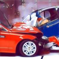 汽车碰撞模拟器